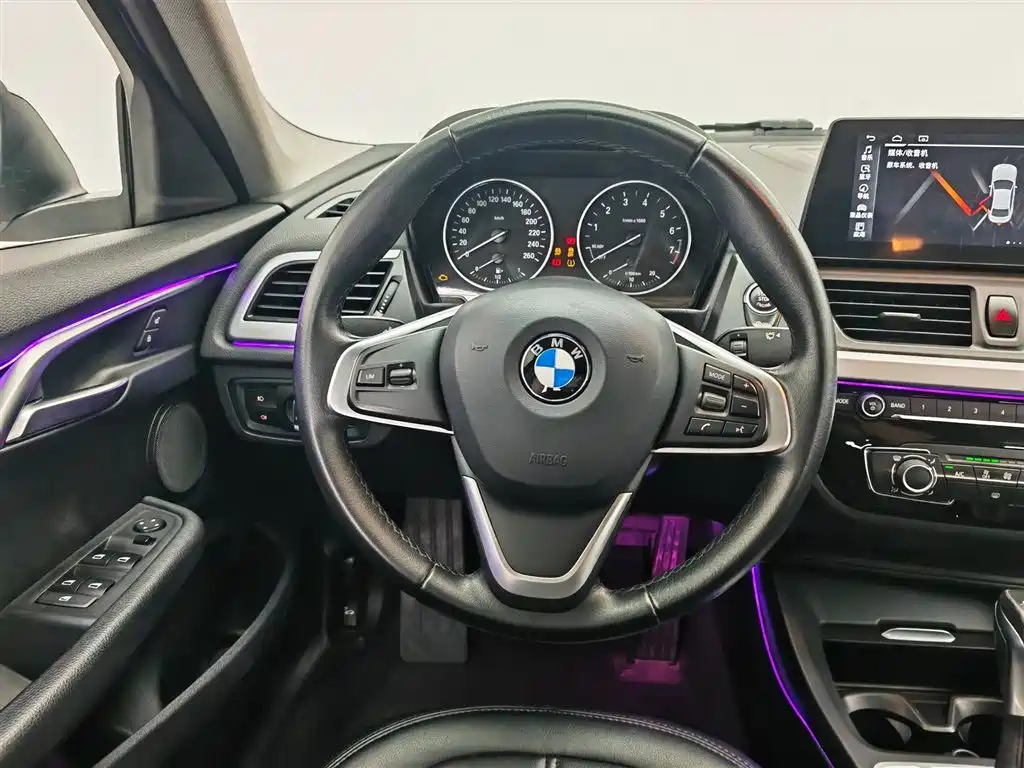 BMW 1 Series 2017 118i Fashion фото 11