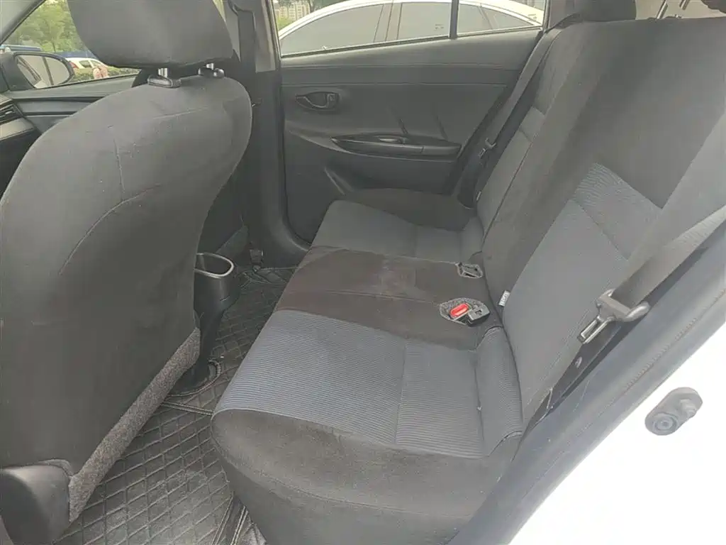Toyota YARiS L Zhi Xuan 2019 1.5E CVT MeiDong Edition China VI фото 17