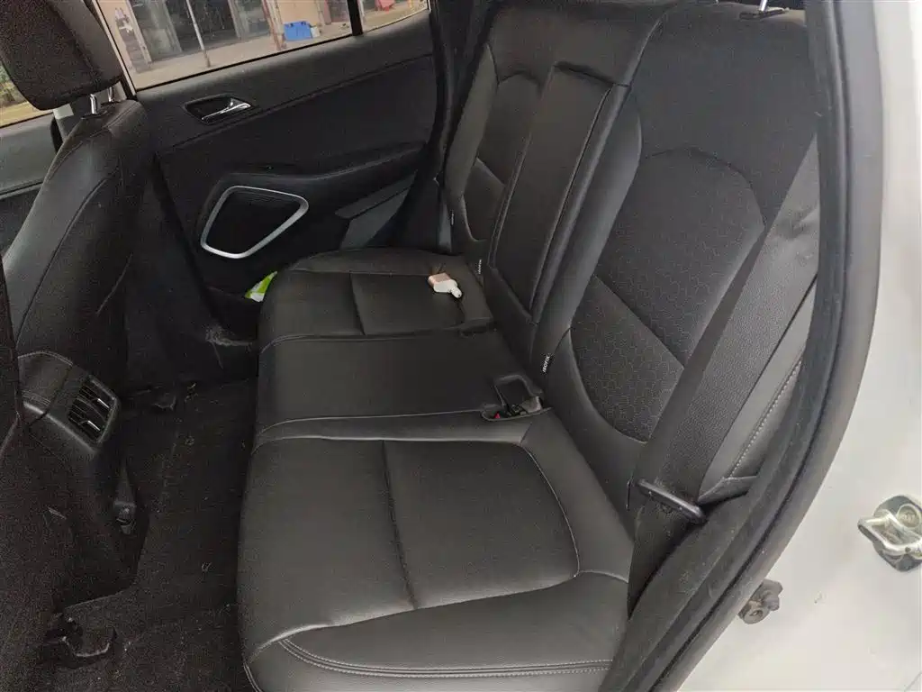 Hyundai Beijing Hyundai ix35 2018 2.0L Automatic 2WD Zhiyong·Enjoyment Edition фото 17