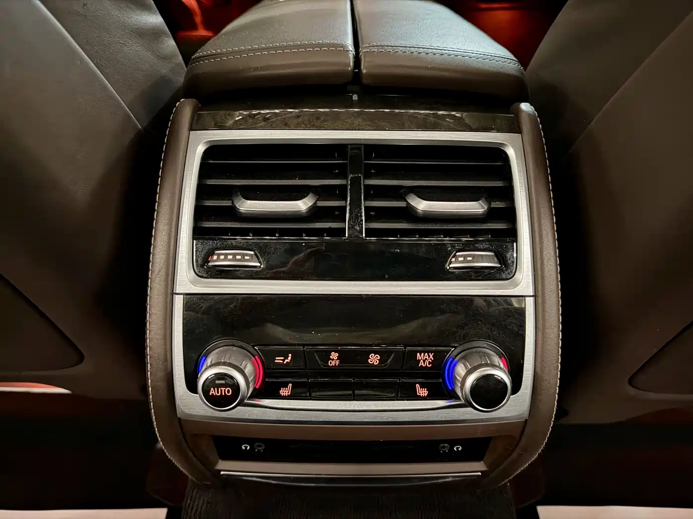 BMW 7 Series 2018 730Li Premium Type Excellence Package фото 31