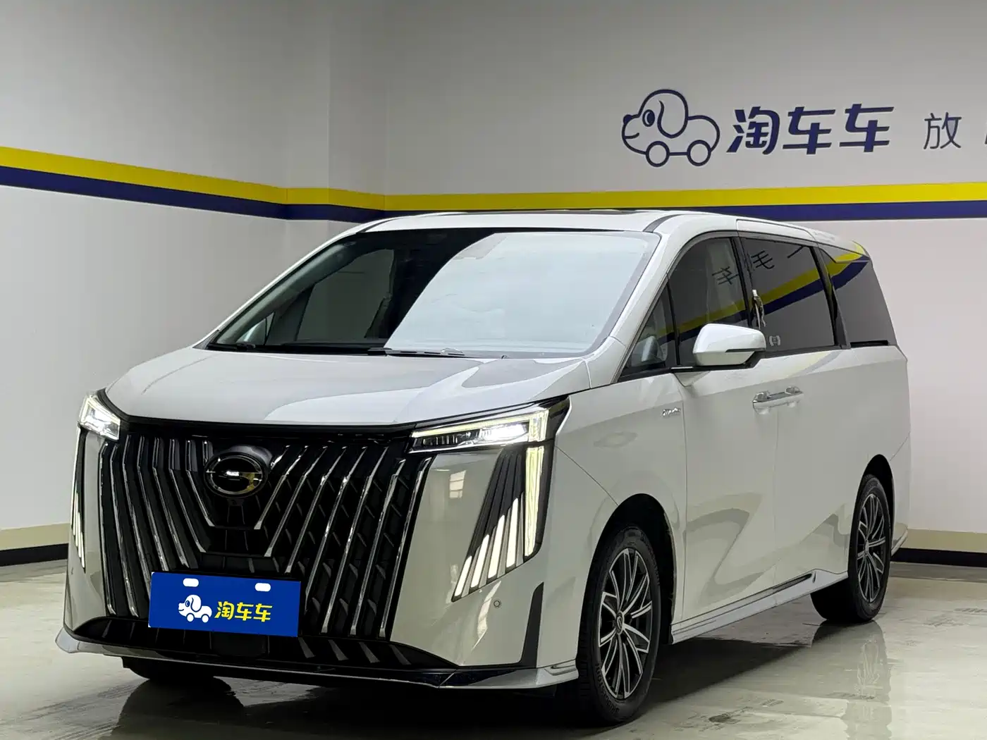 GAC Trumpchi Trumpchi M8 2024 Master Series 400T Premium Edition