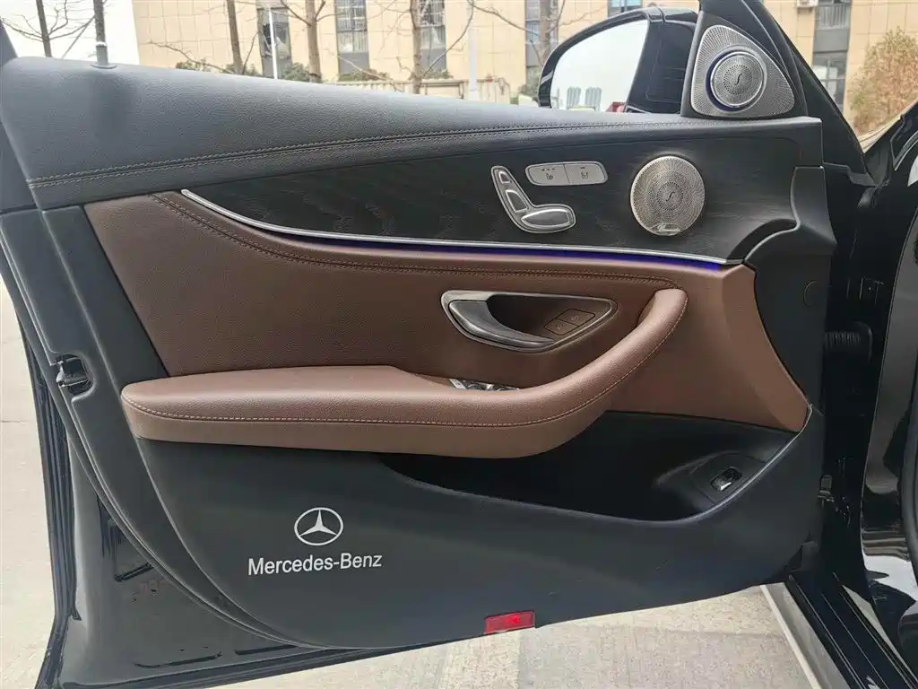 Mercedes-Benz E-Class 2021 E 300 L Luxury фото 4