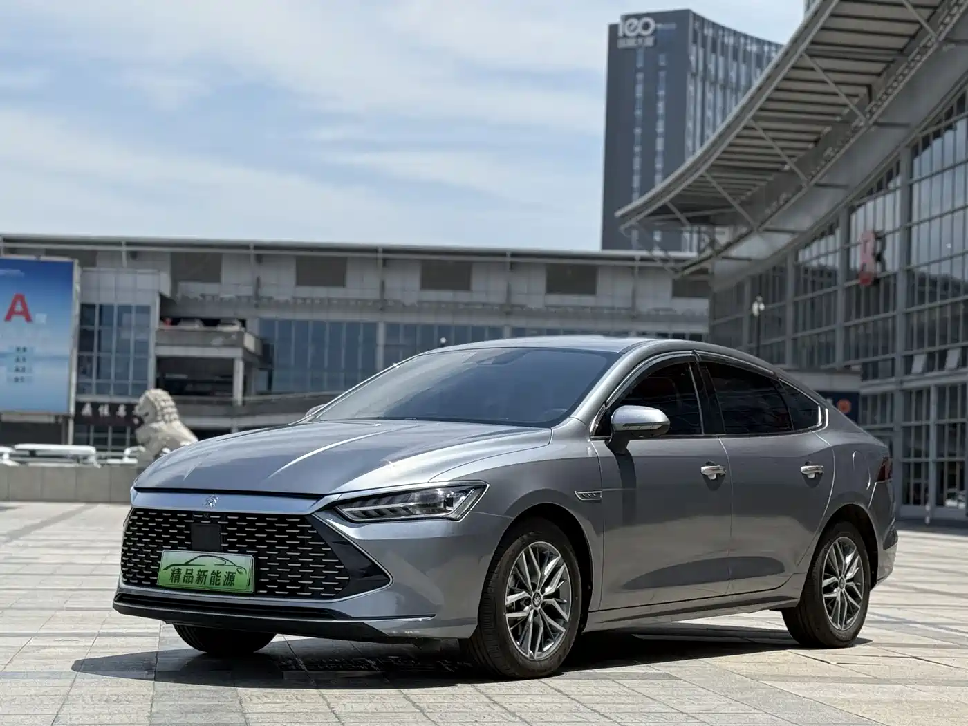BYD Qin PLUS 2023 Champion Edition DM-i 120KM Excellence