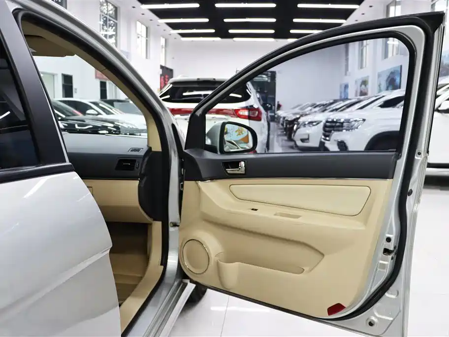BAIC E-Series 2014 2013 Sedan 1.5L Automatic Joy Edition