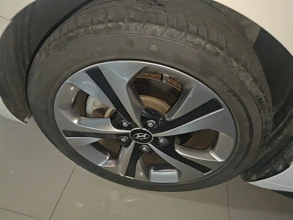 Hyundai Fista 2019 280TGDi Sport Edition China VI фото 23