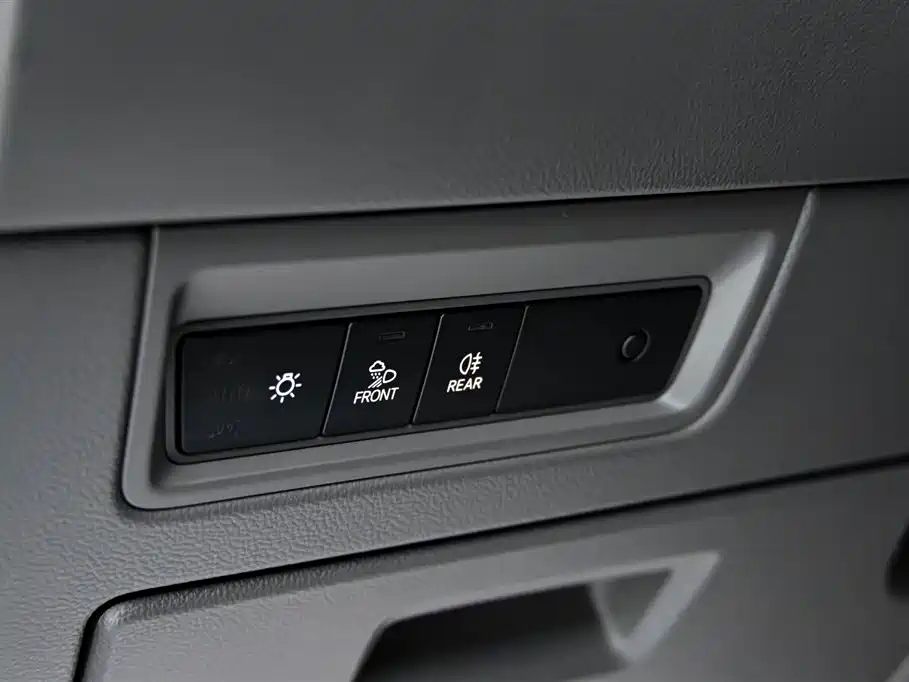 Volkswagen Touareg 2021 3.0TSI R-Line Classic Sport Package фото 24