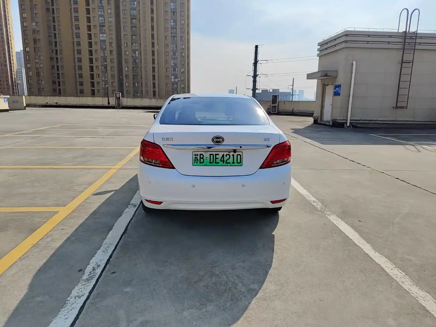 BYD E5