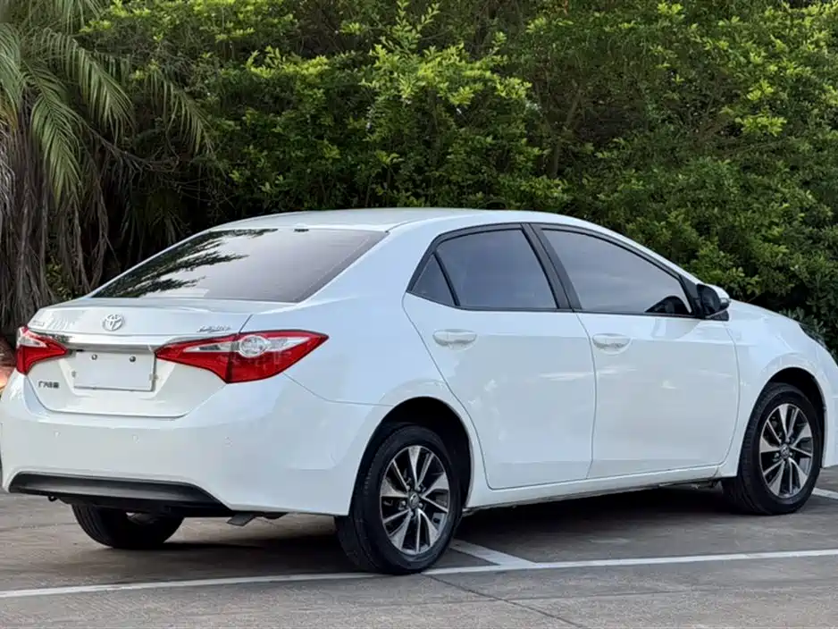 Toyota Levin 2014 1.8GS CVT Elite Edition фото 5