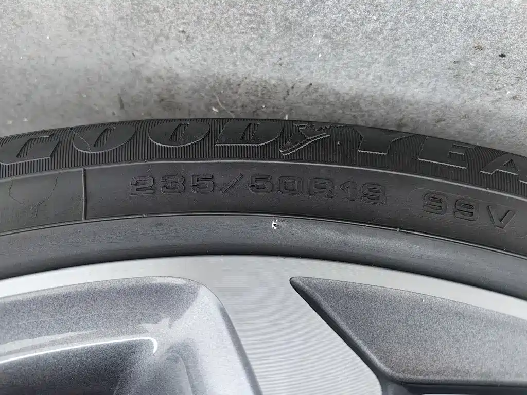 Фото 24 - Geely Xingyue L