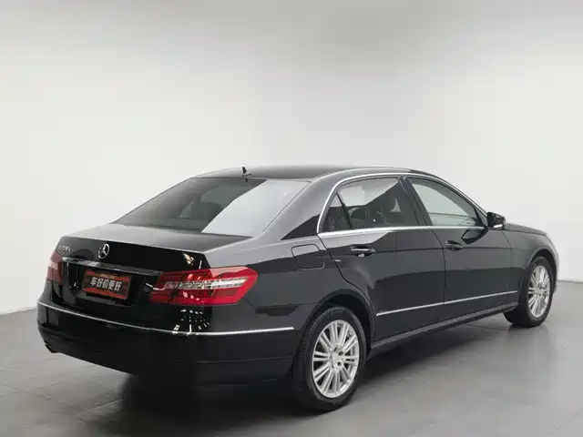 Mercedes-Benz E-Class 2013 Model E 260 L CGI Elegance — фото 2