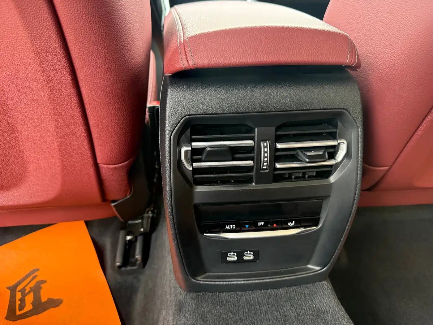 BMW 3 Series 2025 330Li M Sport Night Edition фото 8