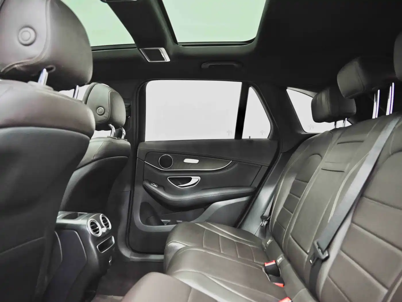 Mercedes-Benz GLC 2020 GLC 300 L 4MATIC Dynamic фото 28