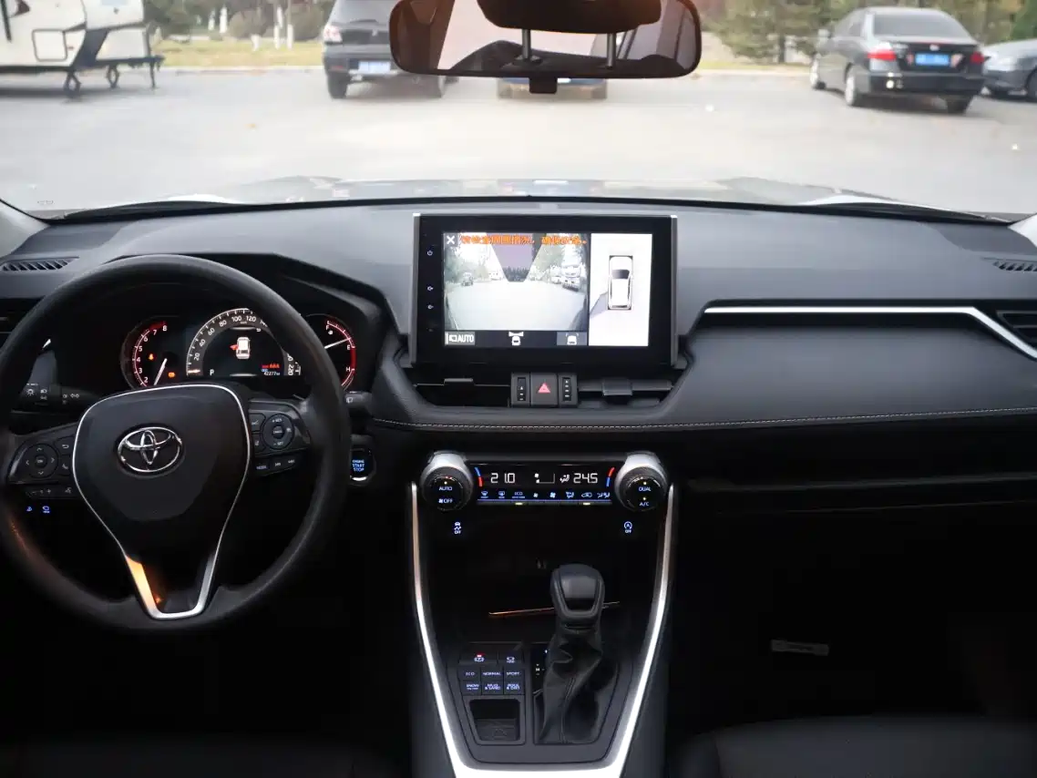 Toyota RAV4 Rongfang 2022 2.0L CVT 4WD Trend Edition фото 10