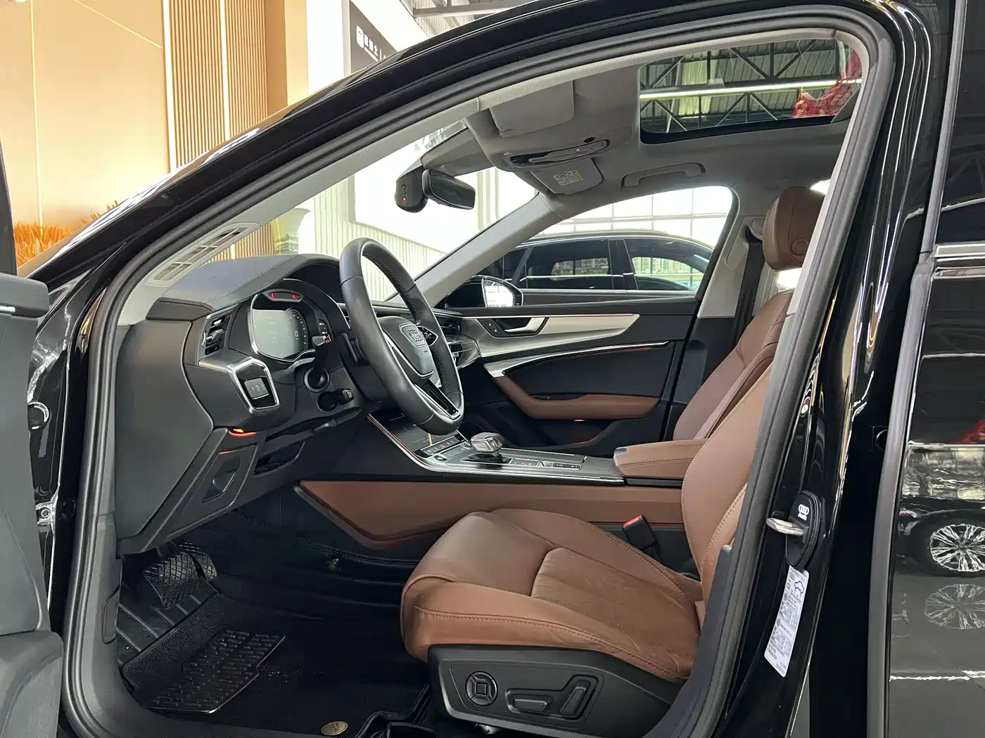 Audi A6L 2021 45 TFSI Exclusive Elegance фото 3