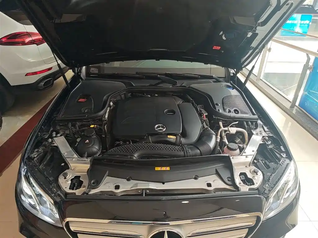 Mercedes-Benz E-Class 2019 E 260 L Sport фото 20