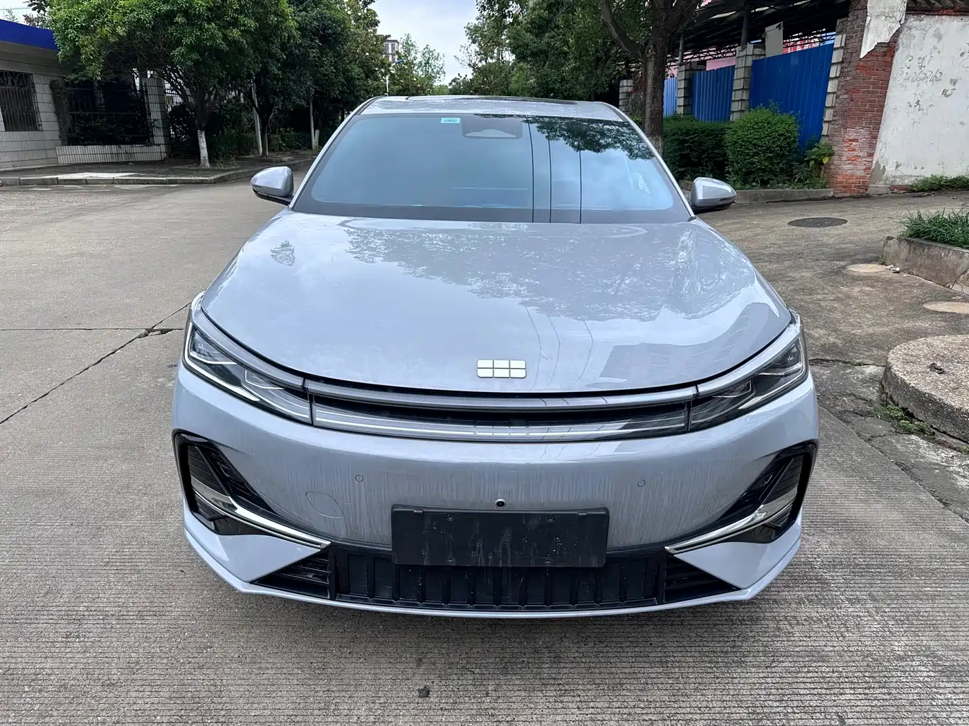Geely Galaxy Galaxy A7 2025 EM-i 70km Luxury Edition фото 2