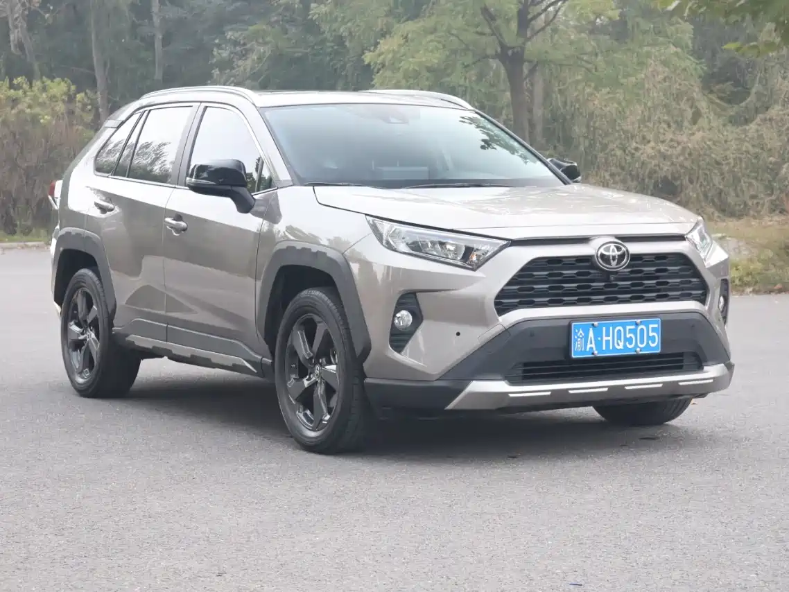Toyota RAV4 Rongfang 2022 2.0L CVT 4WD Trend Edition фото 4