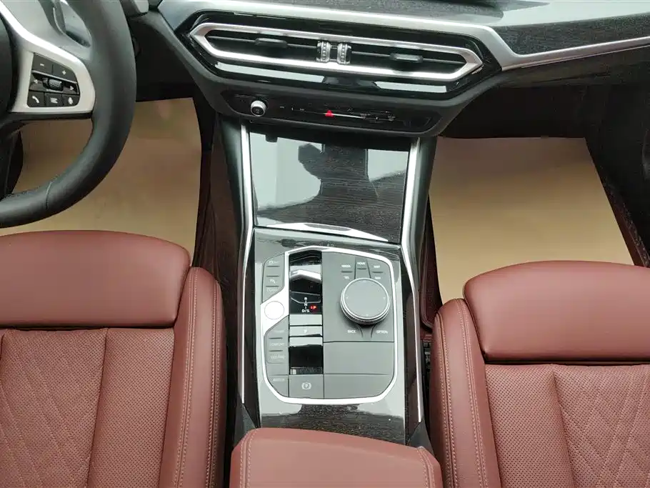 BMW 3 Series 2024 325Li M Sport Package фото 16