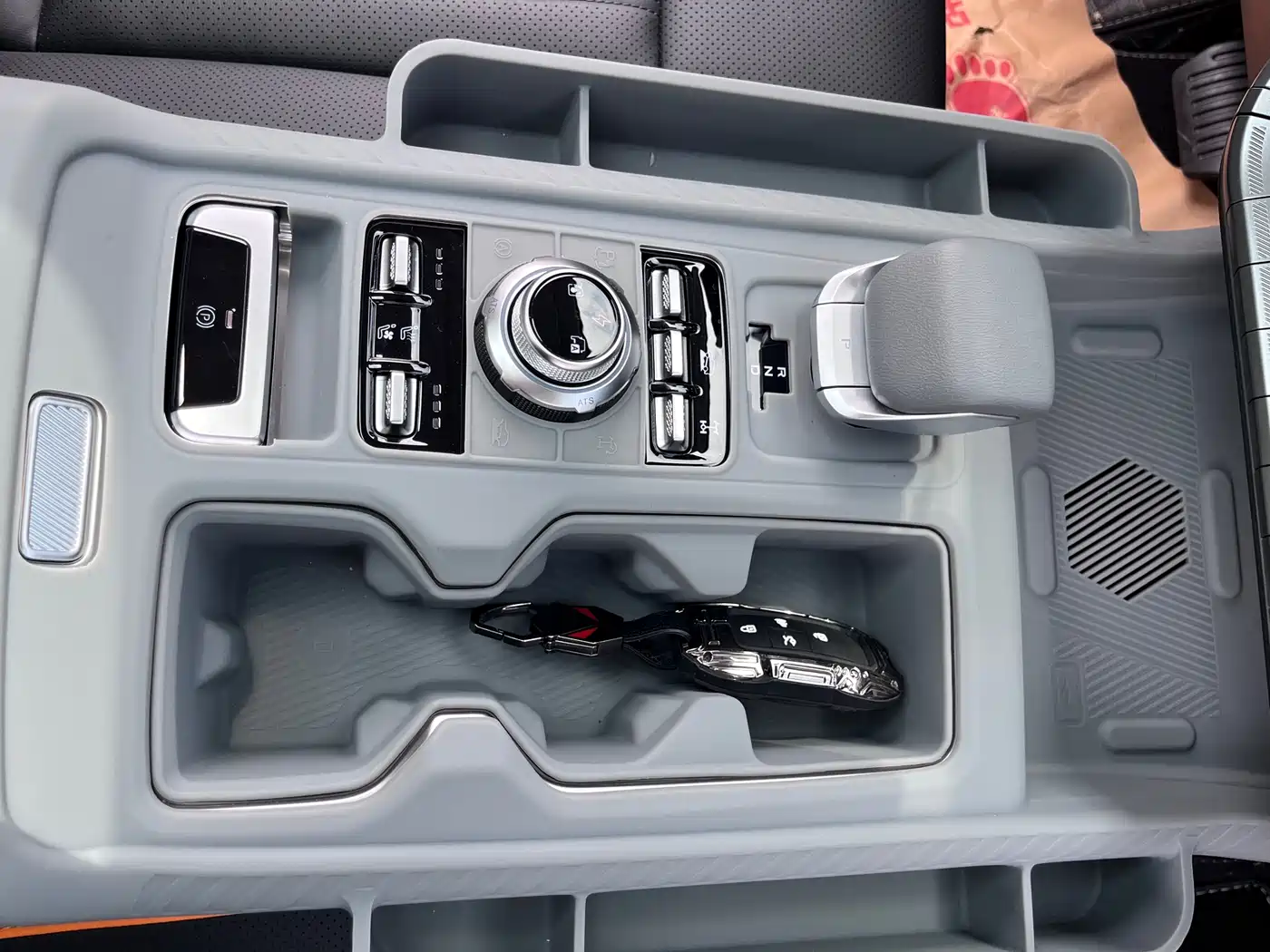 BAIC ORV Beijing Off-Road BJ40 Range Extender 2026 Standard Edition I фото 13