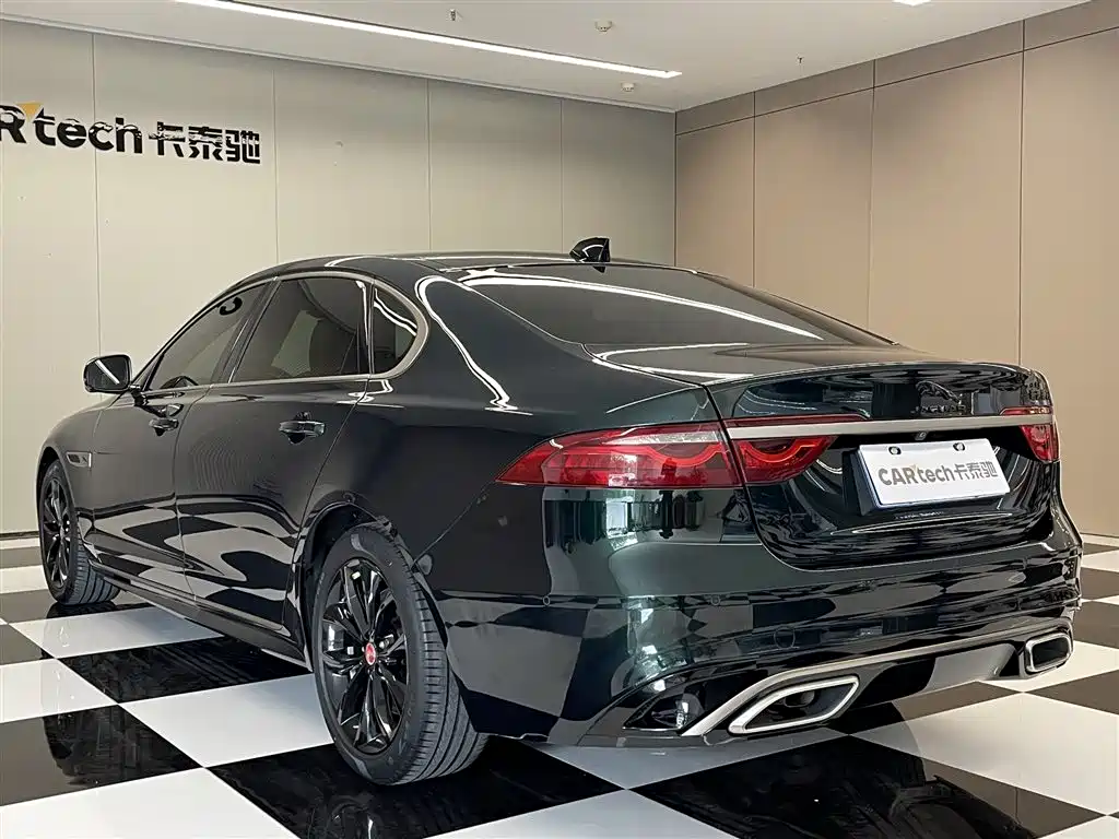 JAGUAR XFL