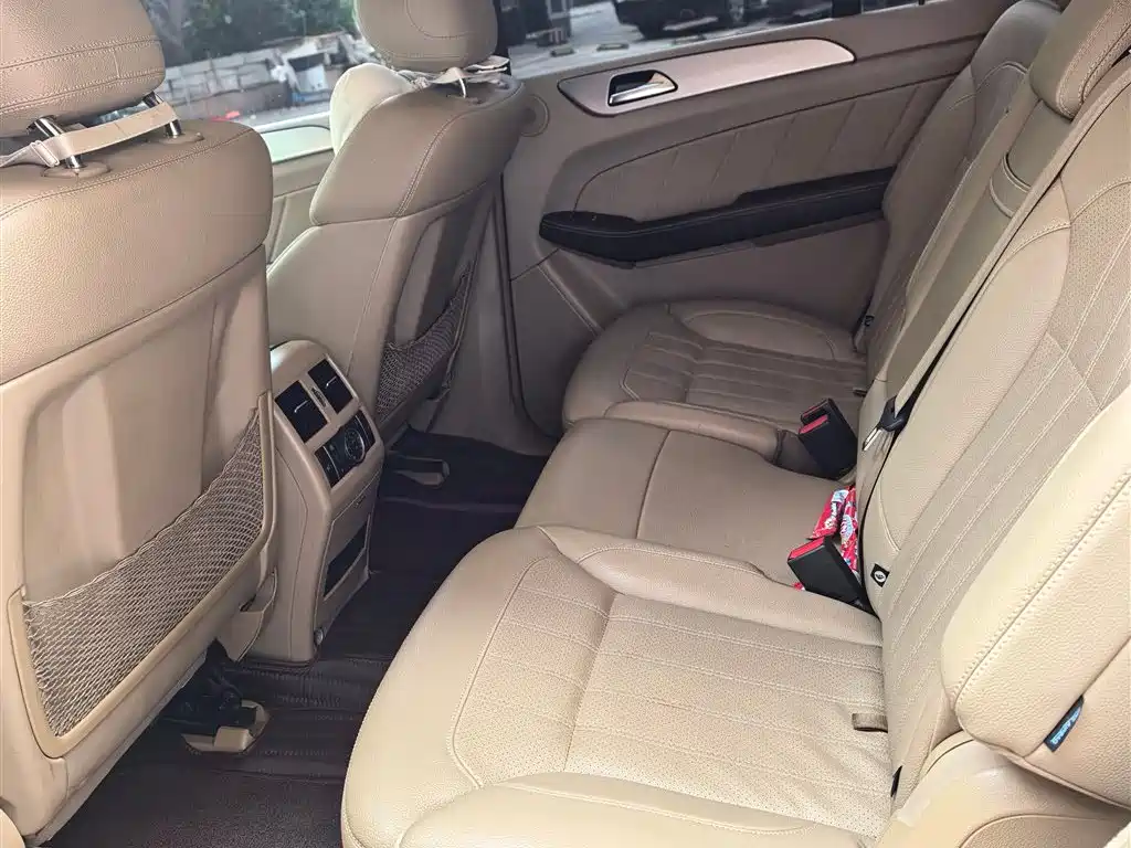 Mercedes-Benz GL-Class 2015 GL 400 4MATIC Sport фото 6