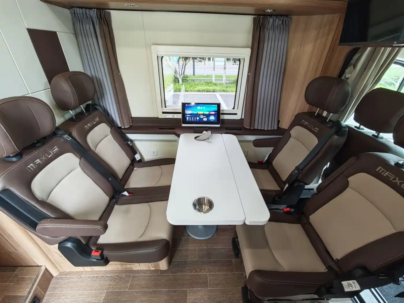 SAIC Maxus V100 RV 2022 Model 2.0T Life Home V100 Mountain Living Edition Rear Expansion фото 15