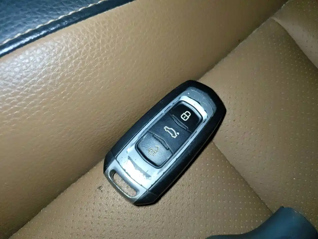 Photo 9 - Geely Emgrand X6