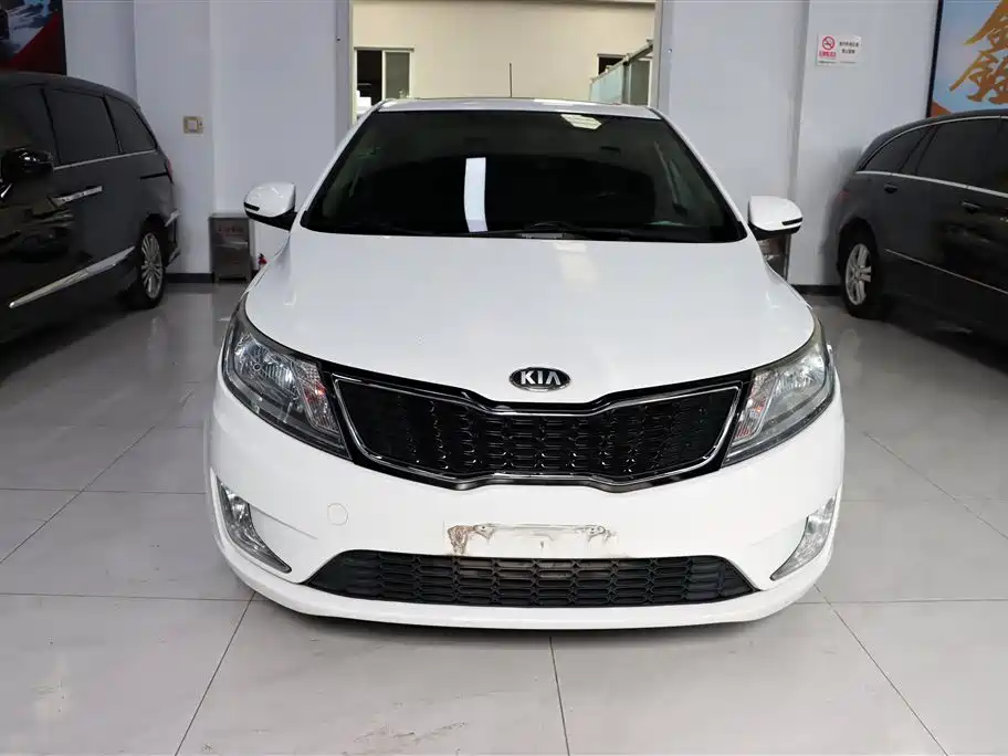 Kia K2 2012 Sedan 1.4L AT GLS Commemorative Edition фото 2