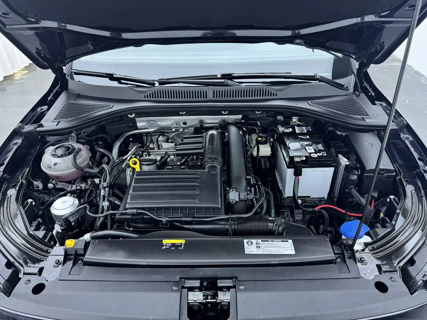 Volkswagen Lavida 2023 280TSI DSG Starlight Comfort Edition фото 7