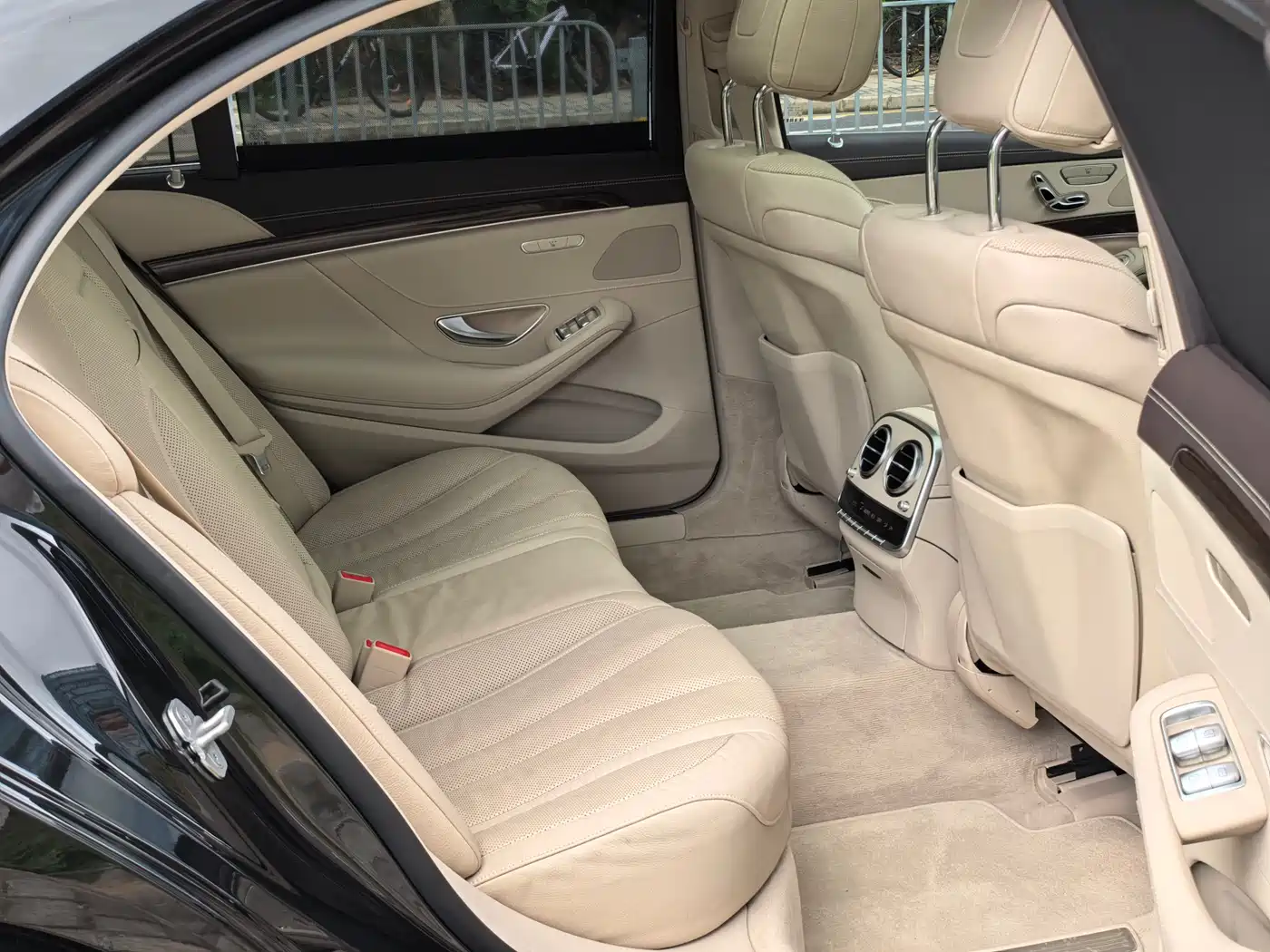 Mercedes-Benz S-Class 2017 S 320 L Business фото 8