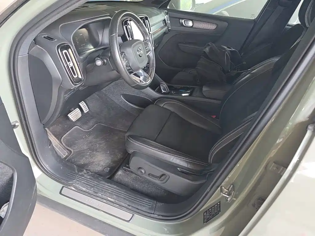 Volvo XC40 New Energy 2021 2021 P8 EV AWD Elegant Sport