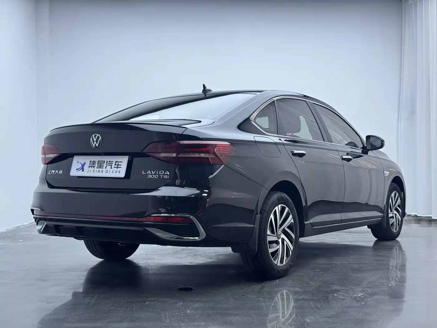 Volkswagen Lavida 2023 280TSI DSG Starlight Comfort Edition фото 6