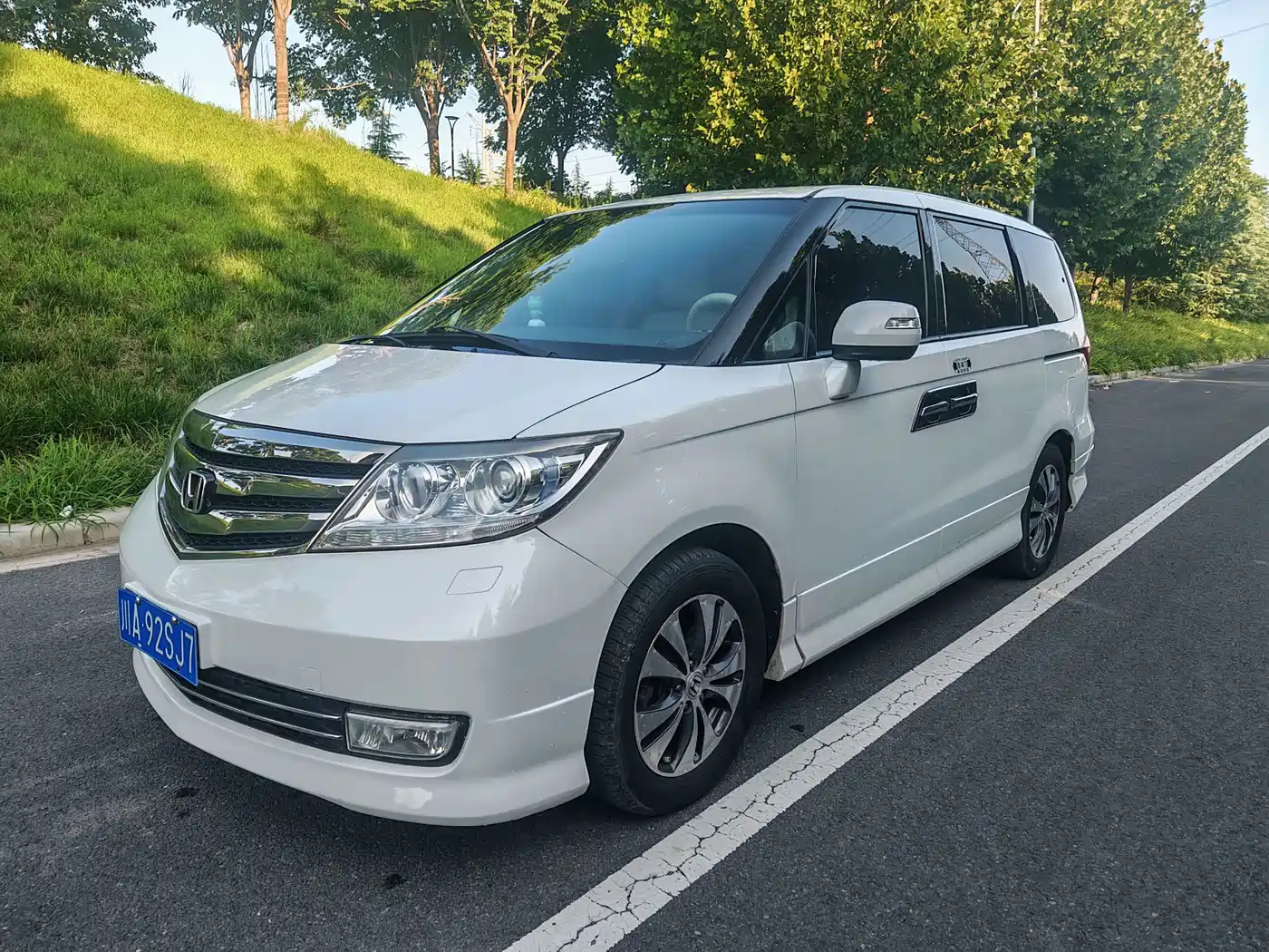 Honda Elysion 2014 2012 2.4L VTi-S Premium Edition