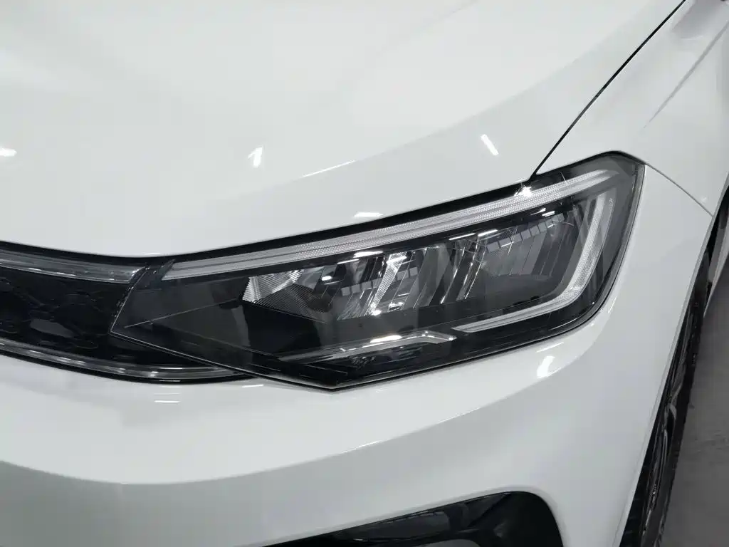 Фото 7 - Volkswagen Lavida