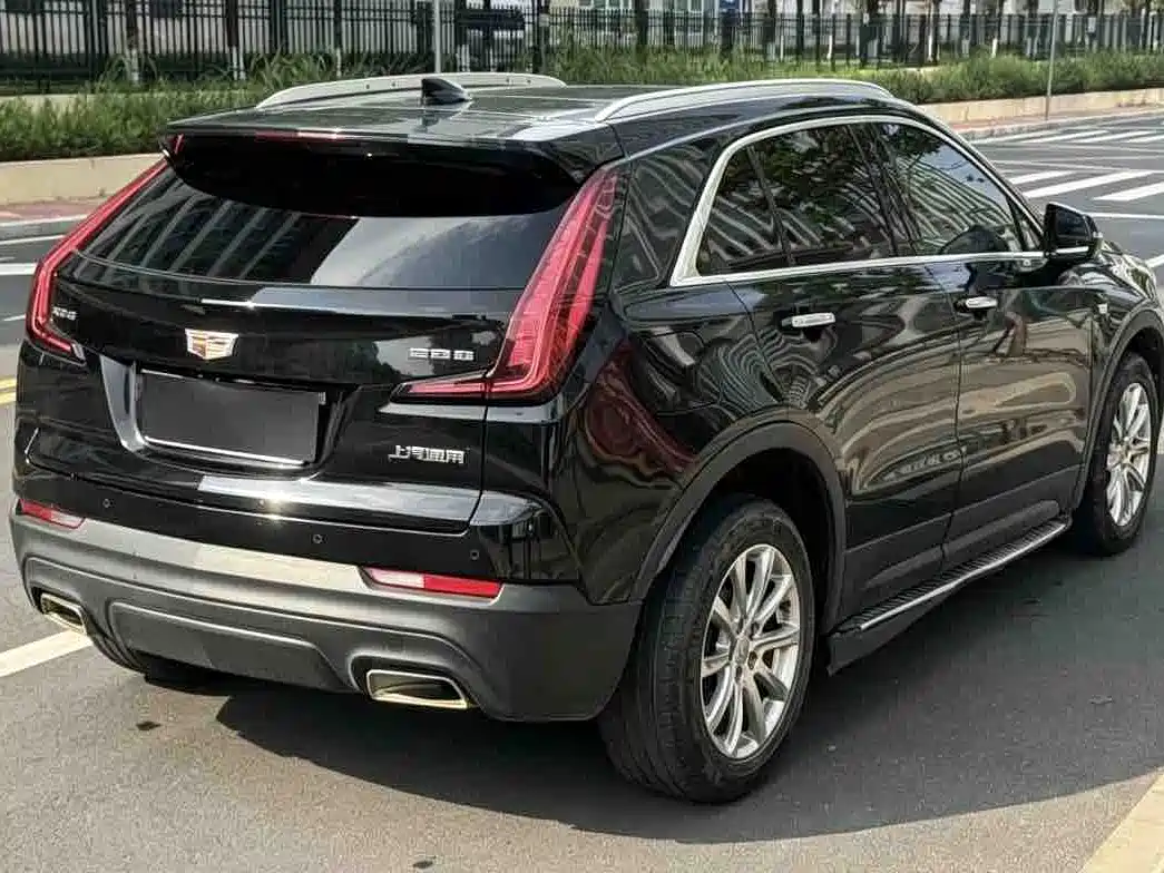 CADILLAC XT4
