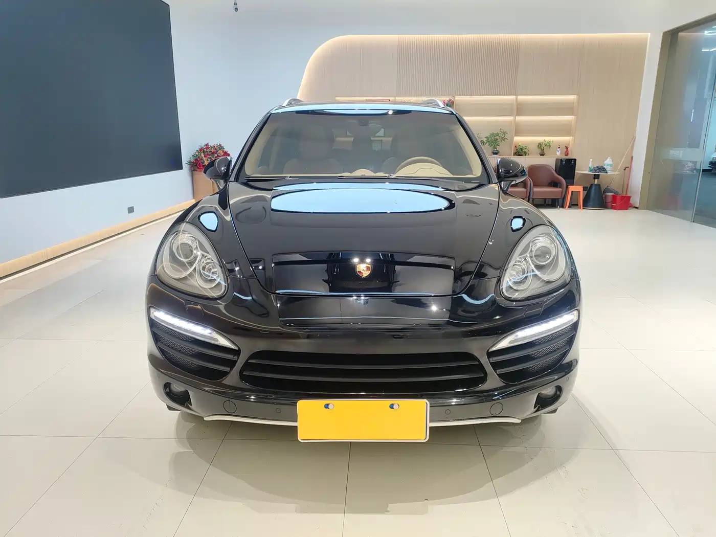 Porsche Cayenne 2011 Cayenne S 4.8L фото 3