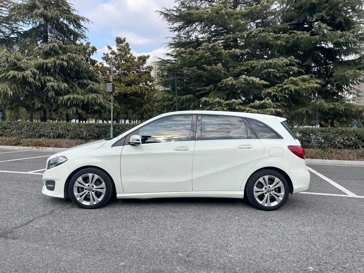 Mercedes-Benz B-Class 2017 B 200 Dynamic фото 4