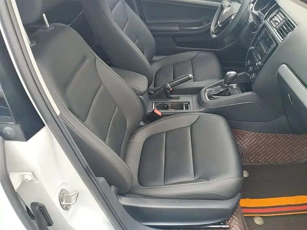 Volkswagen Sagitar 2018 280TSI DSG Comfort фото 25