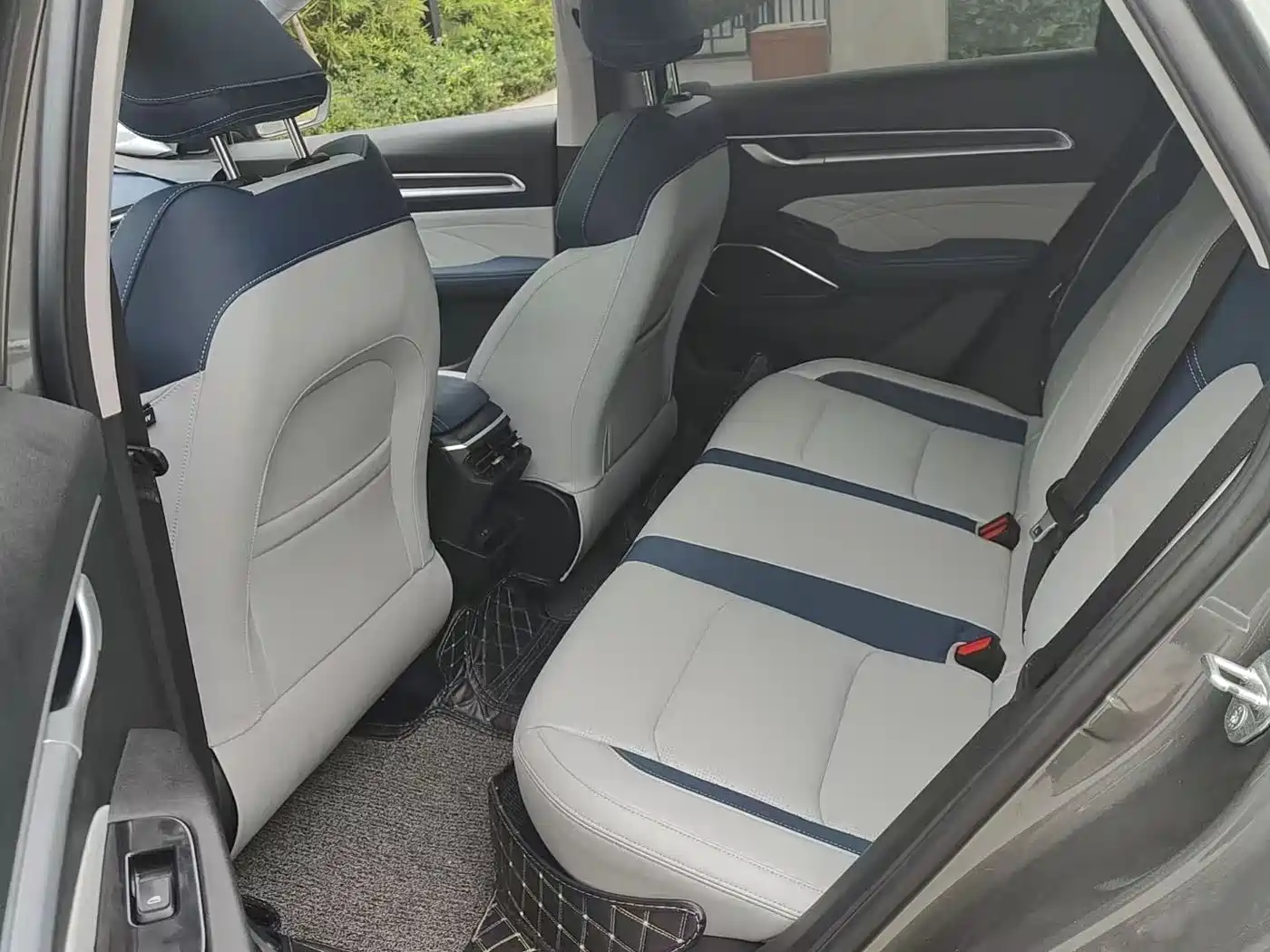 GEELY AUTOMOBILE EMGRAND