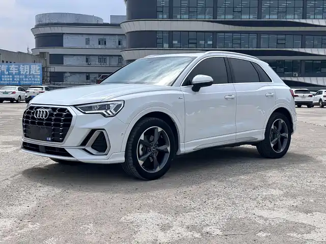 Audi Q3 35 TFSI, Стиль Драйв, 1.4T