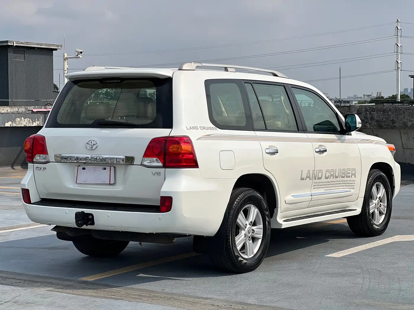 Toyota Land Cruiser (Import) 2015 4.6L V8 Middle East Limited Edition фото 3
