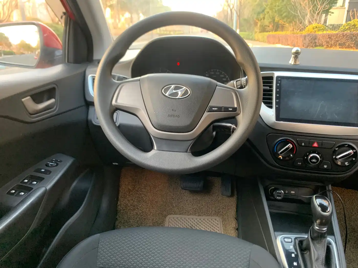 HYUNDAI ACCEPT