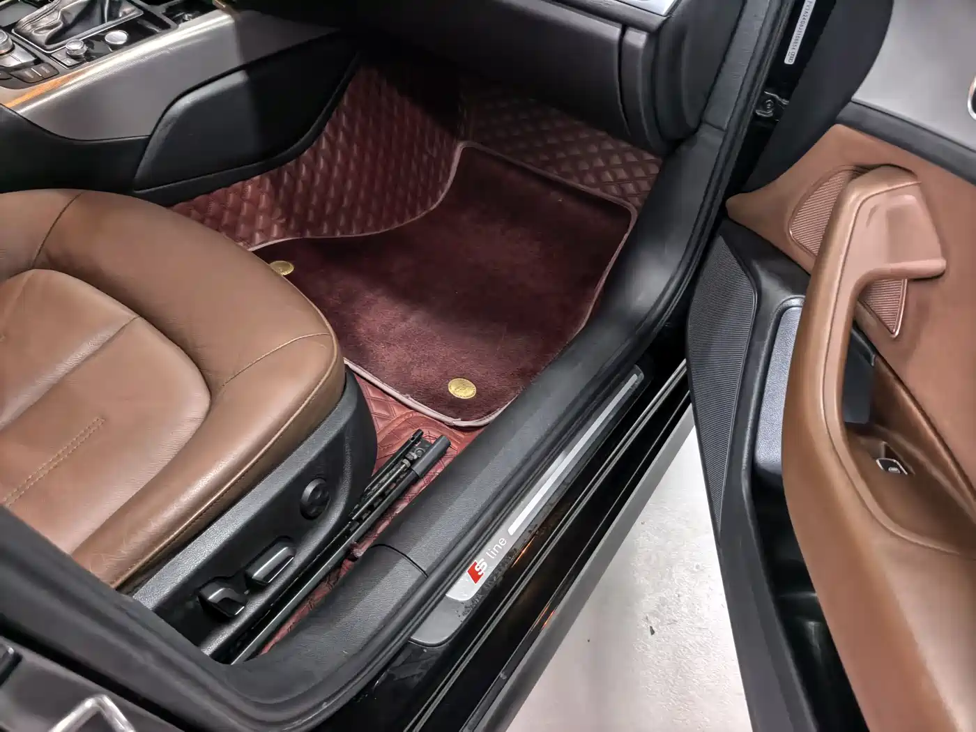 Audi A6L 2018 30th Anniversary 35 TFSI Fashion фото 7