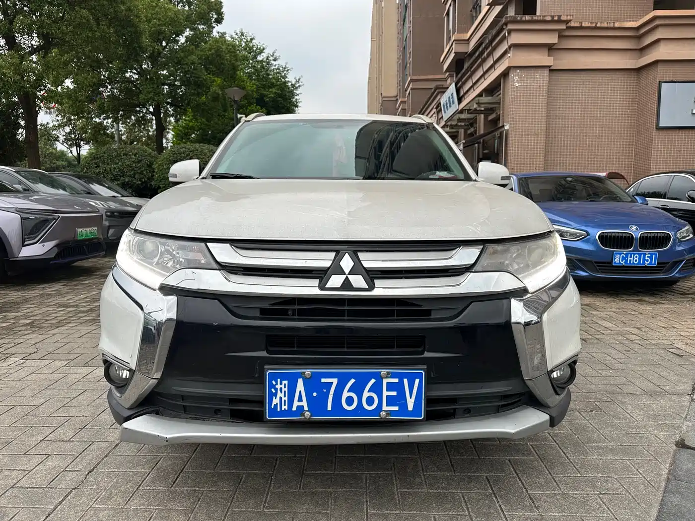 Mitsubishi Outlander 2018 2.0L 2WD Jiale Edition 7-seater фото 2