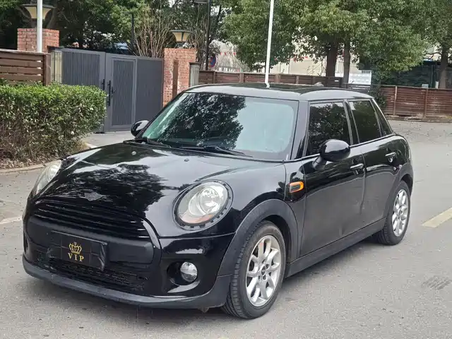 MINI 