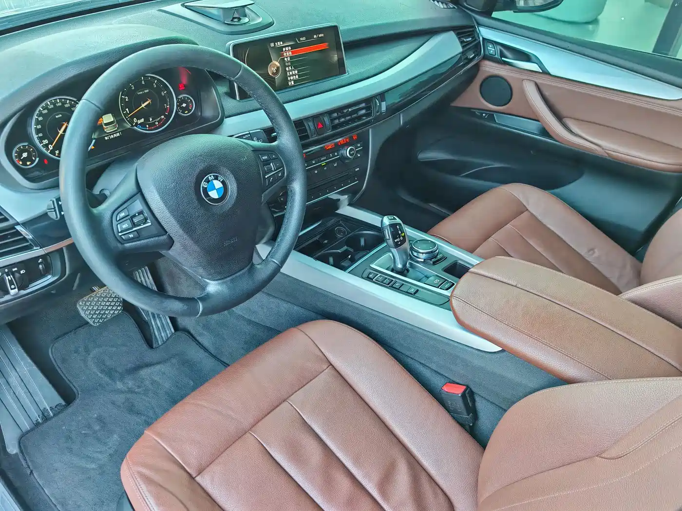 BMW X5 (Import) 2017 xDrive35i Leading Edition фото 15