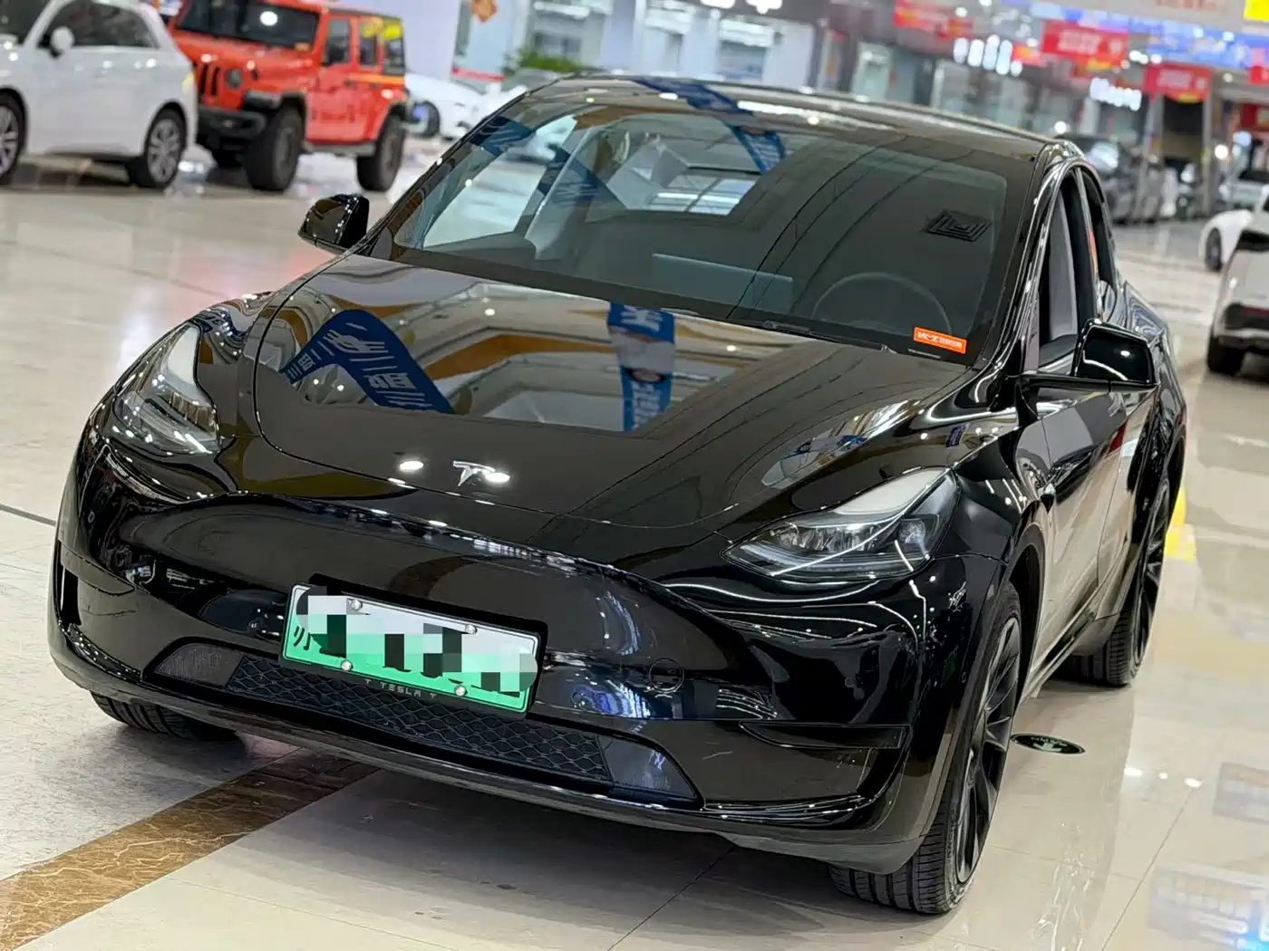Tesla Model Y 2023