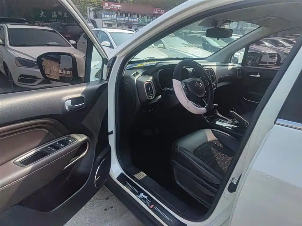 GAC Trumpchi Trumpchi GS3 2017 200T Automatic Elite фото 12