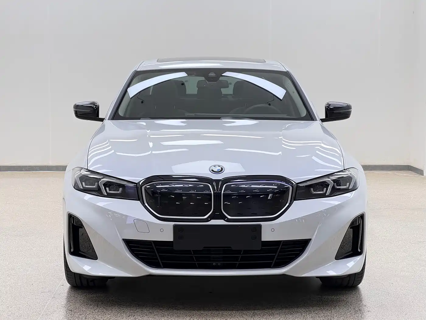 BMW i3 2024 eDrive 40 L Night Sport Package фото 2