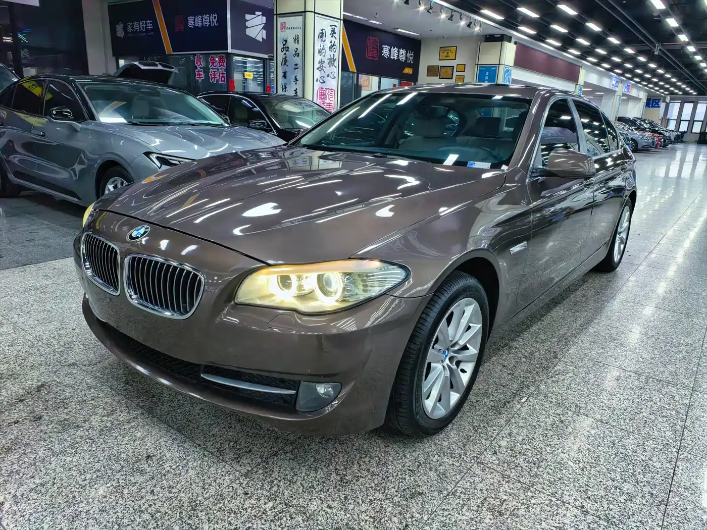 BMW 5 Series 2013 525Li Excellence Edition